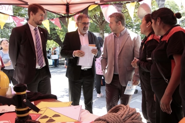 Se llev&oacute; a cabo la &ldquo;Jornada de Voluntariado&rdquo; en la explanada del municipio capitalino