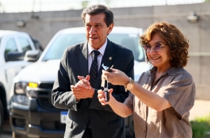 Gobierno adquiri&oacute; 10 m&oacute;viles para Ministerio de Educaci&oacute;n