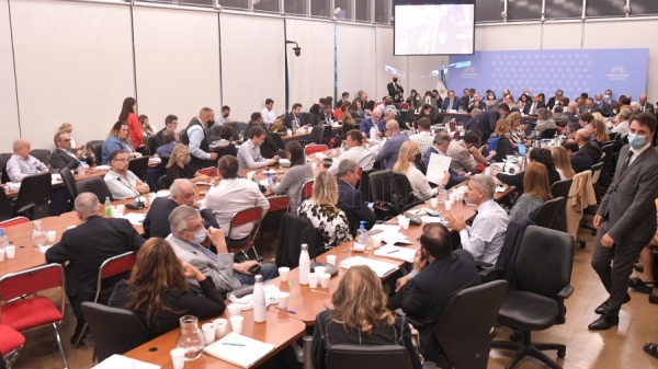 Se firm&oacute; el dictamen del proyecto del acuerdo con el FMI