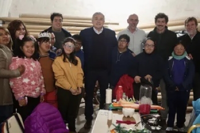 El Gobernador entreg&oacute; subsidios para la asociaci&oacute;n Todos Juntos
