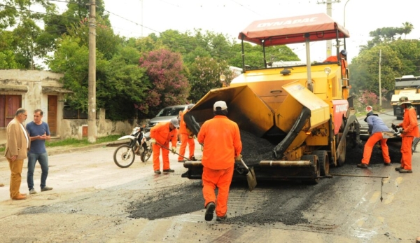 Con recursos de la tasa vial avanza la repavimentaci&oacute;n en avenida Gral. Mosconi