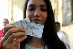 Voto joven: m&aacute;s de 861 mil j&oacute;venes de 16 y 17 a&ntilde;os votan por primera vez en la Argentina