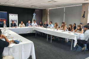 Mesa paritaria con docentes: Educaci&oacute;n anunci&oacute; avances administrativos