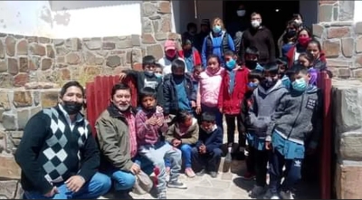 Visitan instituciones educativas y obras de la puna