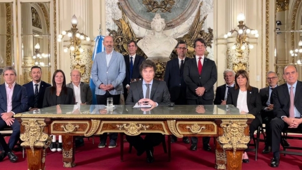 Se abre la pelea judicial: Milei anunci&oacute; una reforma laboral y la derogaci&oacute;n de las leyes de alquiler y tierras por decreto