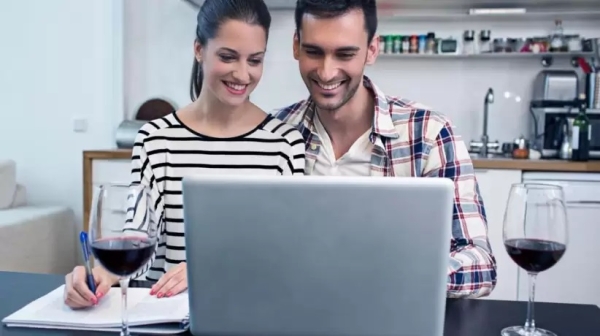 San Valent&iacute;n: C&oacute;mo hablar de finanzas con su pareja puede mejorar su relaci&oacute;n