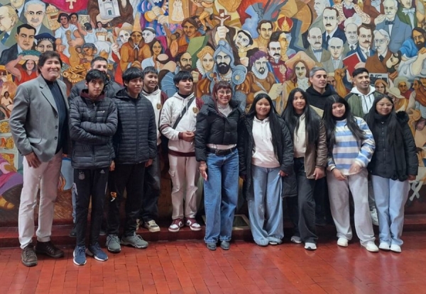 Estudiantes t&eacute;cnicos juje&ntilde;os llevaron la Qu&iacute;mica de Olaroz a la Capital