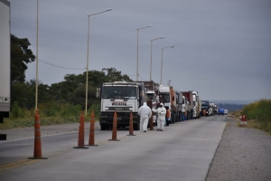 Formalizan sanciones a transportistas que incumplan con disposiciones del COE