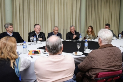 Morales, junto a empresarios de Santa Fe