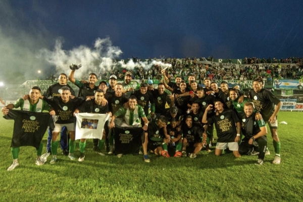 Camioneros ascendi&oacute; con pol&eacute;mica al Federal A