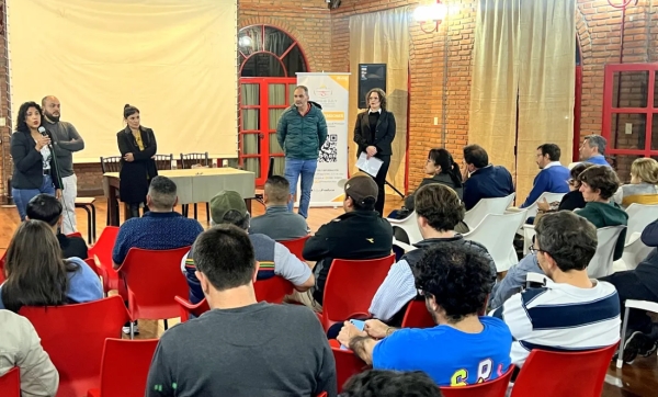 Informaron sobre cr&eacute;ditos para el sector tabacalero