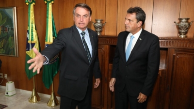 El gobierno declaró a Brasil y a Chile como zonas de riesgo