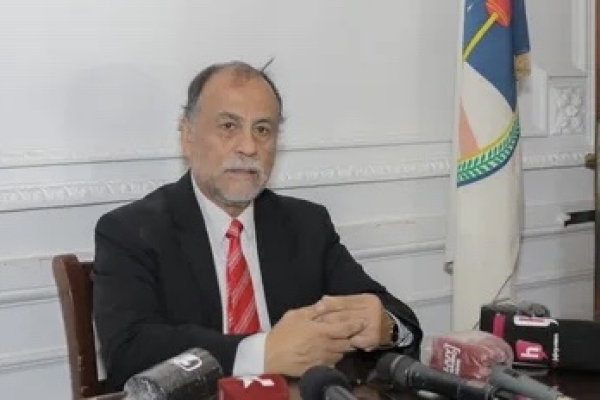 &Aacute;lvarez Garc&iacute;a exhort&oacute; a "volver a clases", porque "ni&ntilde;os y j&oacute;venes lo necesitan"