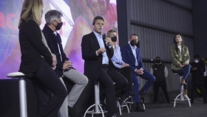 "Mientras ellos llaman a la destituci&oacute;n, nosotros seguimos queriendo el di&aacute;logo"