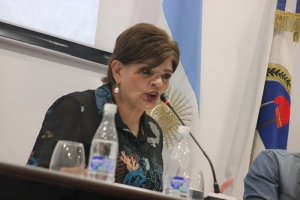 "Un Estado con equilibrio fiscal, pero con la gente adentro"