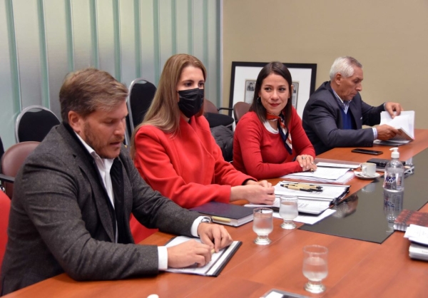 Secretaria de Derechos Humanos pas&oacute; por la legislatura