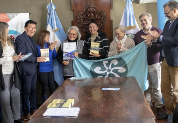 Concejales declaran de inter&eacute;s el libro &ldquo;Historia de la Alameda. Ni esclavos, ni excluidos&rdquo;