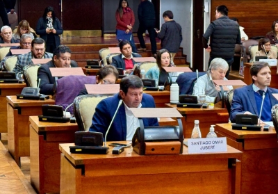 "El gobierno Nacional pretende apropiarse de recursos delos juje&ntilde;os"