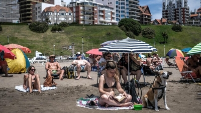 Unos 3,5 millones de turistas recorrieron el pa&iacute;s el fin de semana largo