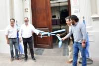 Inauguraron la obra de ensanche de vereda y puesta en valor de la fachada de la Facultad de Humanidades y Ciencias Sociales