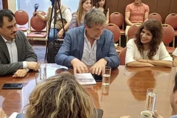 Mesa de trabajo conjunta con UNICEF y Comisi&oacute;n de Derechos Humanos