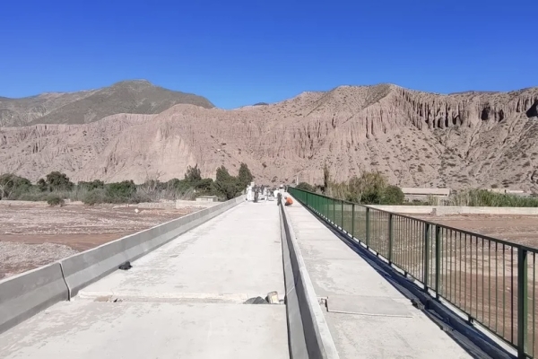 Vialidad, en &uacute;ltimos detalles del nuevo puente sobre el R&iacute;o Grande