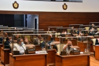 Malvinas y "celeridad" en adjudicaciones de obras p&uacute;blicas