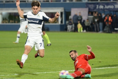 Gimnasia se lo empat&oacute; a Independiente en la &uacute;ltima jugada