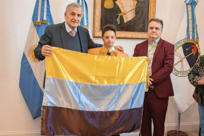 Gerardo Morales recibi&oacute; al bailar&iacute;n Eros Recio, abanderado de los derechos de las personas con discapacidad