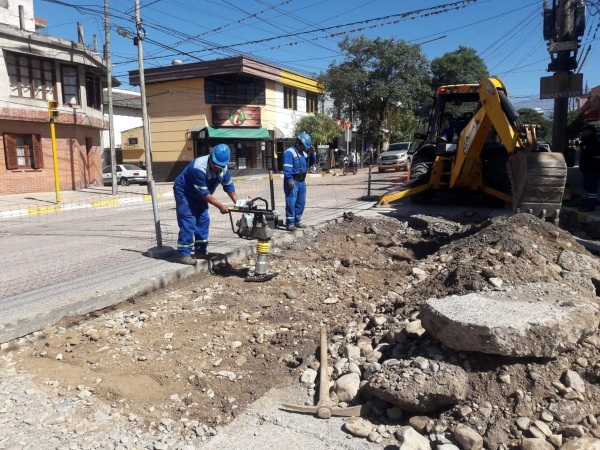 Agua Potable de Jujuy realiza reparaciones en diferentes arterias
