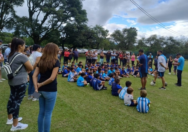 La escuela de f&uacute;tbol infantil del &ldquo;Lobo&rdquo; inici&oacute; entrenamientos