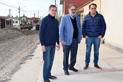 Obras Mixtas.Avanza pavimentaci&oacute;n en B&ordm; San Pedrito