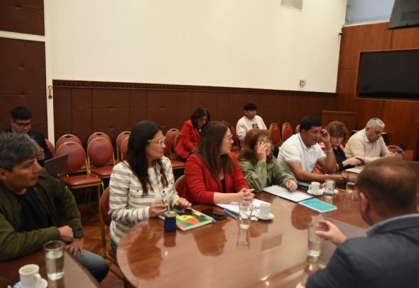 Diputados proponen un cupo del 5% para mujeres en la construcci&oacute;n