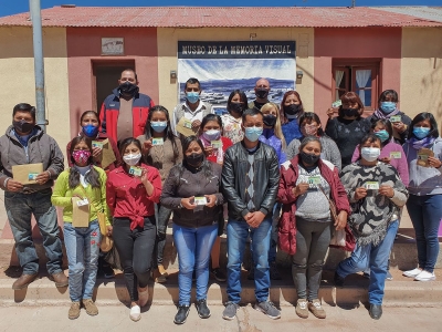 Entregaron Carnet a Artesanos en Tres Cruces