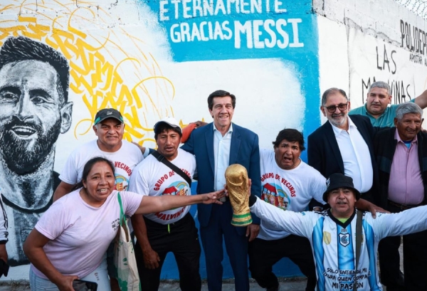 Sadir inaugur&oacute; mejoras en el polideportivo La Salle
