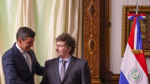 Milei desembolsa 100 millones de d&oacute;lares por la energ&iacute;a paraguaya de Yacyret&aacute; y alivia la tensi&oacute;n con Pe&ntilde;a