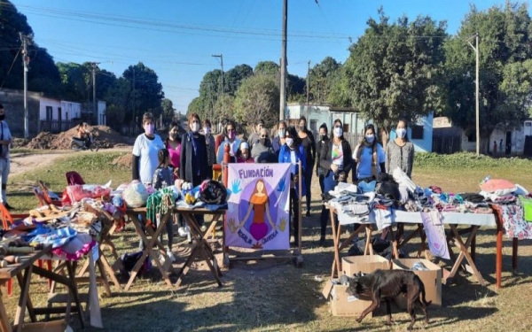 Caimancito : Feria de Emprendedoras