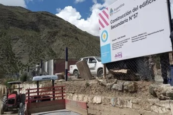 Avanza la construcci&oacute;n del Colegio Secundario de Caspal&aacute;