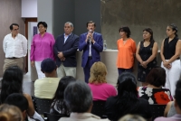Gobierno entreg&oacute; escrituras a 55 familias
