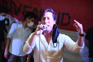 "Lousteau no apela a la renovaci&oacute;n sino a la destrucci&oacute;n partidaria"