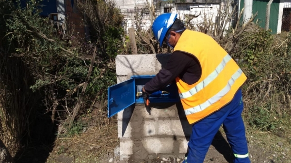 De grifo comunitario a conexiones domiciliarios en el "Progreso"