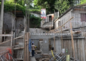 Municipio inici&oacute; las obras del tercer ascensor urbano en la ciudad