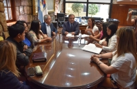 Bernis recibi&oacute; a referentes del Colegio de Trabajadores Sociales