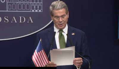 El secretario del Tesoro de Trump rechaz&oacute; darle un pr&eacute;stamo a Milei y le pidi&oacute; que desarme el swap con China