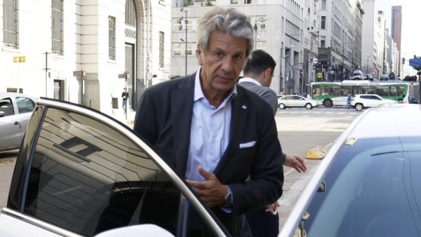 Pazo renunci&oacute; a ARCA y asume un hombre de Santiago
