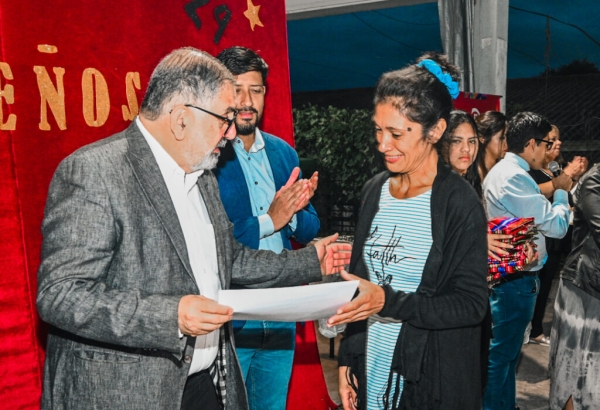 El intendente Jorge entreg&oacute; diplomas a egresados del Centro de Formaci&oacute;n Profesional