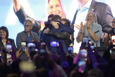 Javier Milei festej&oacute; el triunfo en CABA: &ldquo;Se pint&oacute; de violeta el basti&oacute;n amarillo y ahora tenemos que pintar el pa&iacute;s&rdquo;