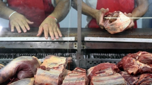 Kulfas confirm&oacute; que algunos cortes de carne van a reservarse para el mercado interno