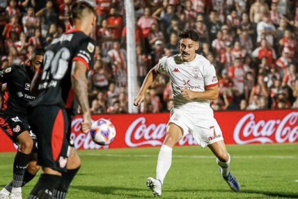 Hurac&aacute;n empat&oacute; con Instituto y es uno de los punteros de la Liga 2023