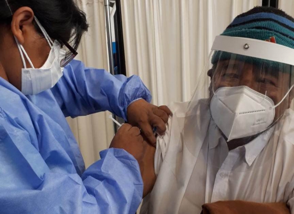 M&aacute;s juje&ntilde;as y juje&ntilde;os acceden a la vacunaci&oacute;n